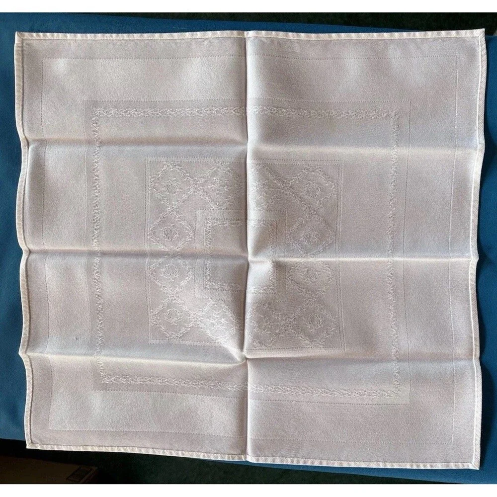 Vtg Set of 12 White Damask Linen Dinner Napkins Country Geometric 15
